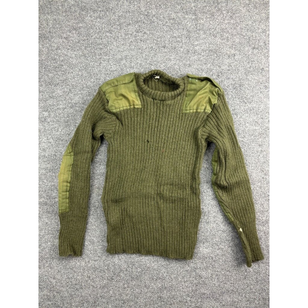 Vintage British Military Jumper Sweater Men's 15 Green Wool Pullover Crew Neck